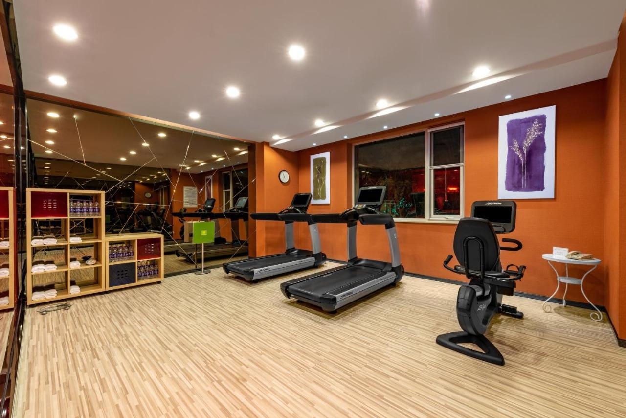 Holiday Inn Express Shangdi Beijing By Ihg L Next To Yuanmingyuan Park & Subway & Qinghe Railway Station & Beijing Sport University L Taxi 15 Minutes To Summer Palace & Peking University & Tsinghua University L 20 Minutes To Badaling Great Wall By Ra Eksteriør billede